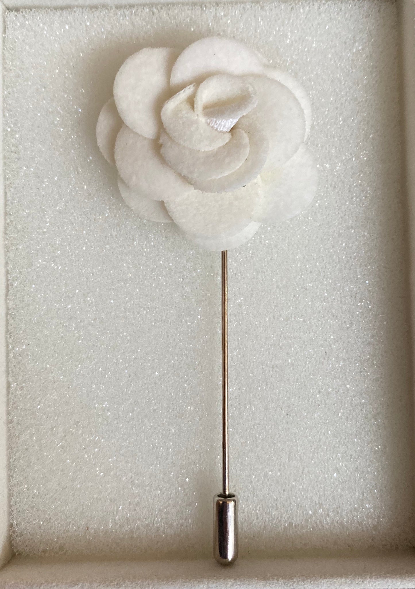OTAA white Velvet Lapel